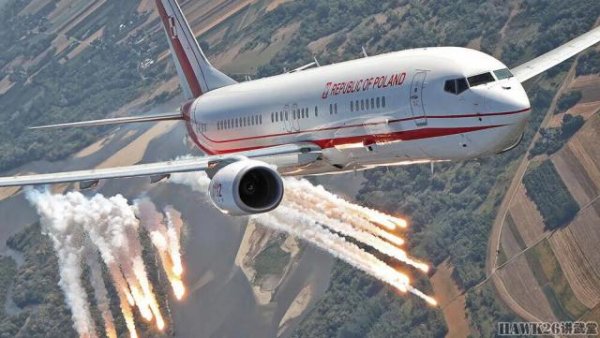智股策略 波兰空军波音737-800要员运输机施放热焰弹 主要执行元首飞行任务